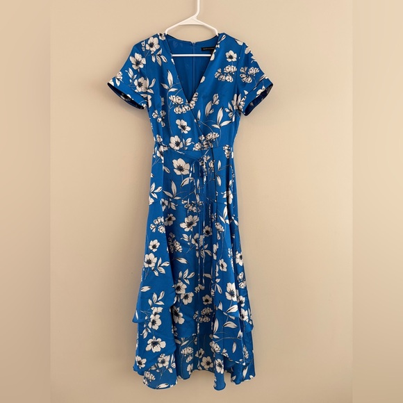 White House Black Market Satin Floral Print Faux Wrap Midi Dress Lined size 0 - Picture 5 of 12